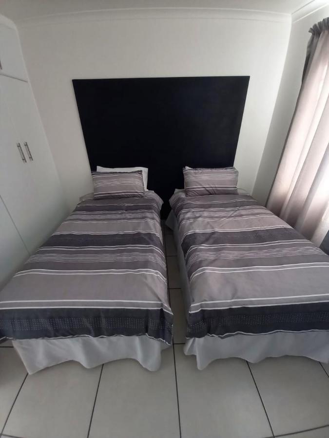 North Beach Durban Apartments Εξωτερικό φωτογραφία