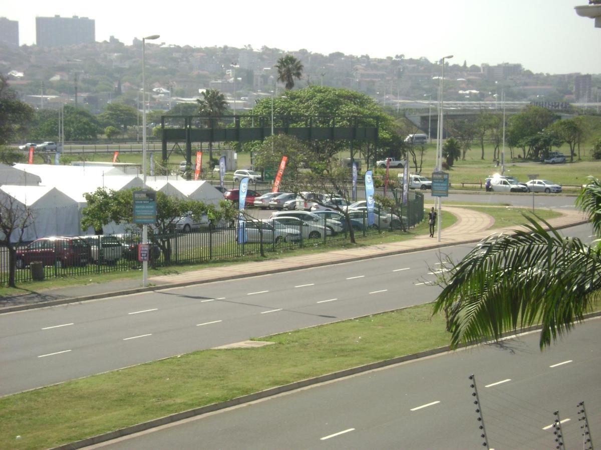 North Beach Durban Apartments Εξωτερικό φωτογραφία