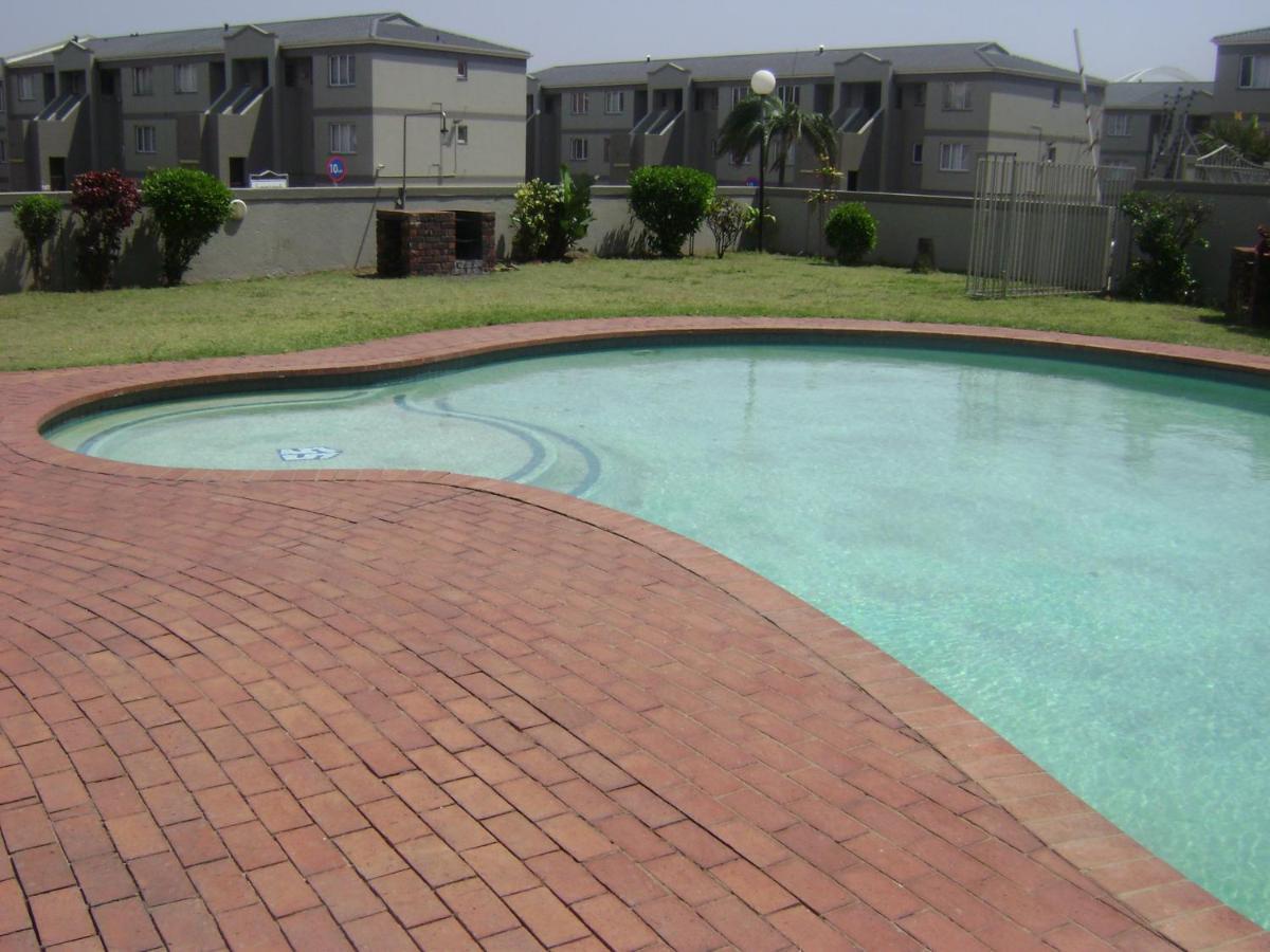 North Beach Durban Apartments Εξωτερικό φωτογραφία